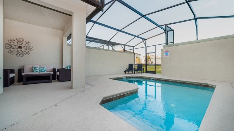 Building Photo - 3061 Gatsby St