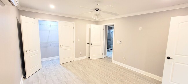 Building Photo - Stylish Basement Rental with Private Ameni...