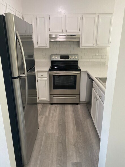 Building Photo - 10163 Guidy Ln