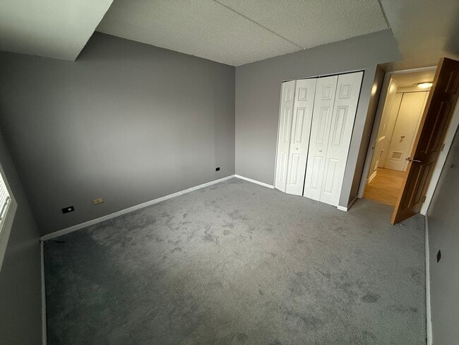 Building Photo - 259 Stoneybrook Ln