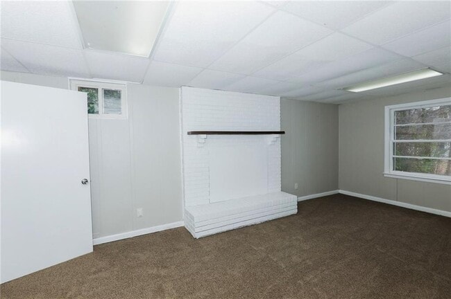 Building Photo - 2998 Belvedere Ln