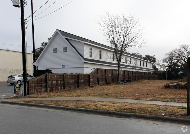 Building Photo - 312 Marsh St