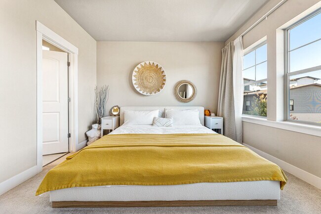 Building Photo - 9325 E 58th Dr