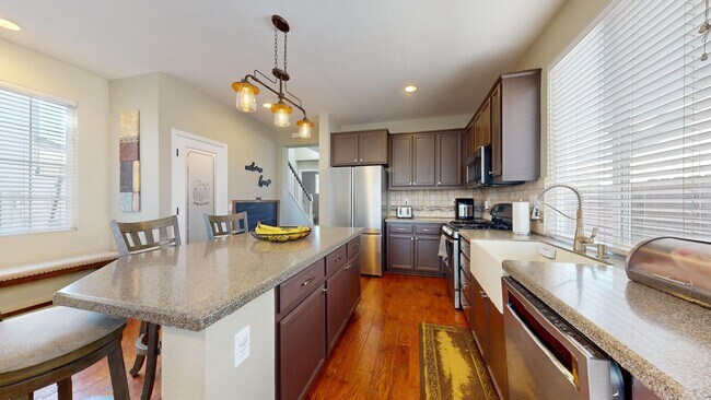 Building Photo - 5446 Antique Rose Way