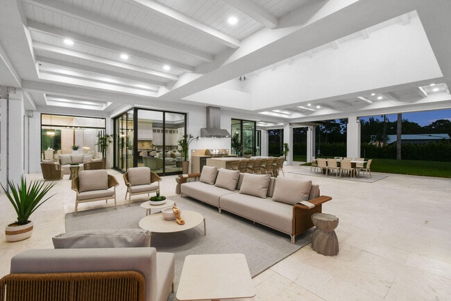 Building Photo - 14699 Black Bear Rd