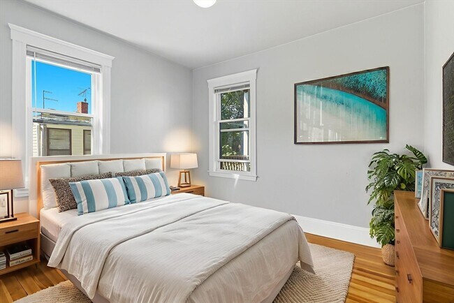 Building Photo - 39 Edison Green