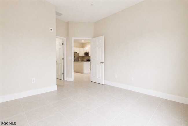 Building Photo - 3313 SW 8th Pl