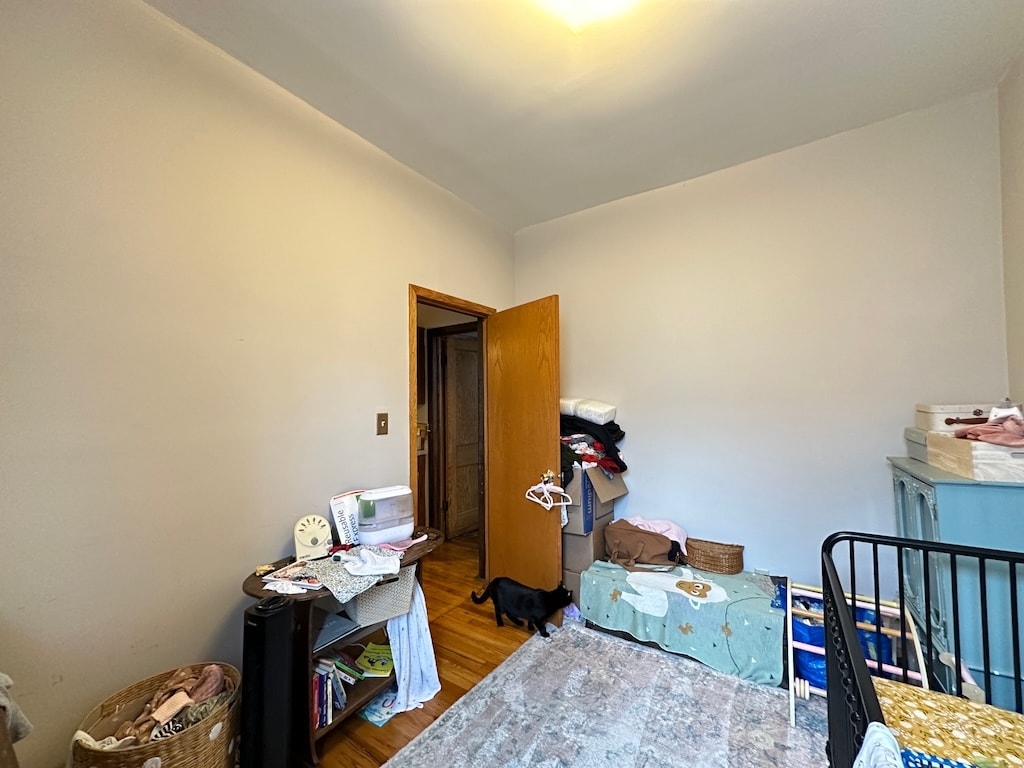 Building Photo - 937 N Hoyne Ave