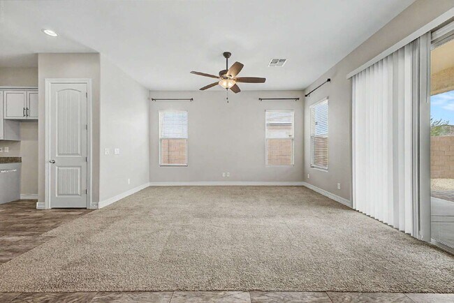 Building Photo - 8833 S 167th Ln