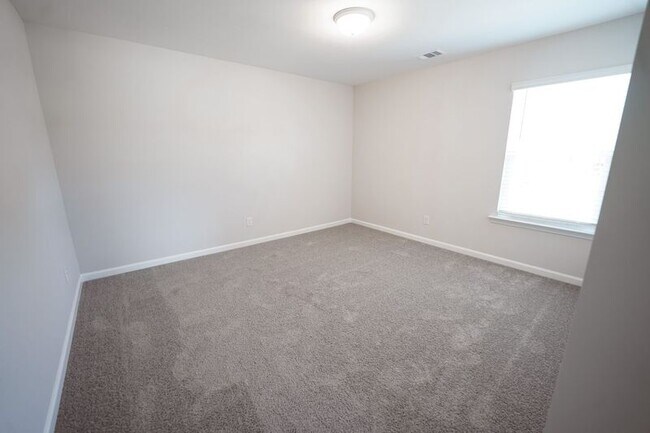 Building Photo - 125 Chilburn Cir