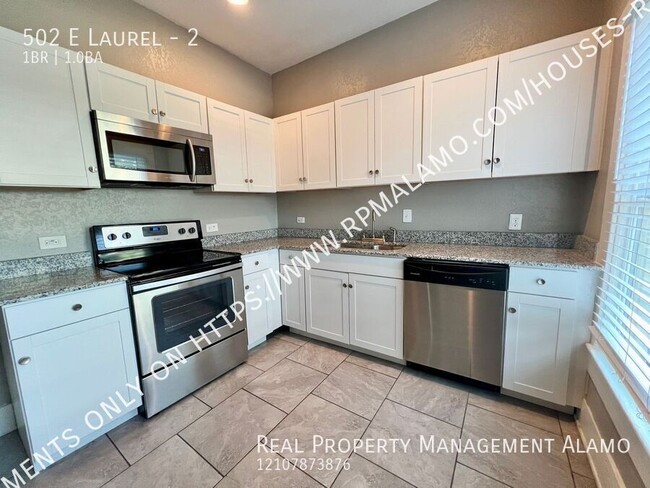 Building Photo - **APPLICATION RECEIVED** **MOVE IN SPECIAL...