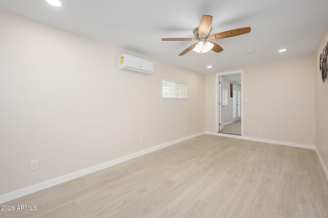 Building Photo - 903 W Missouri Ave