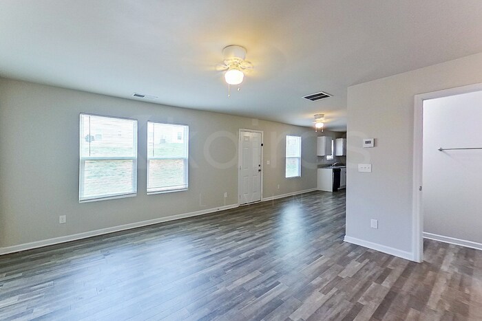 Building Photo - 828 Dove Tree Ln