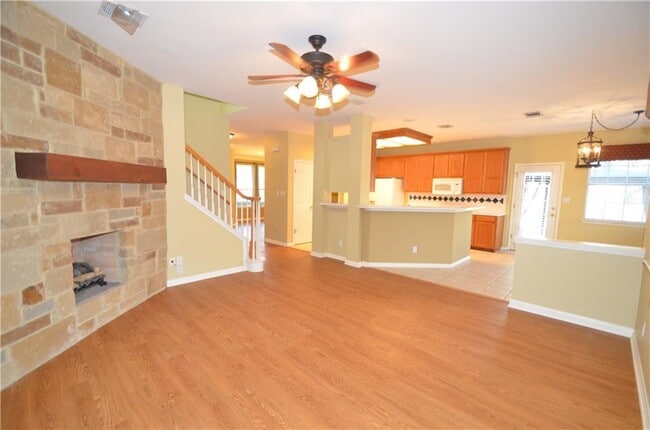 Building Photo - 3013 Sussex Gardens Ln