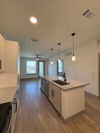 Building Photo - 5400 Haltom Rd