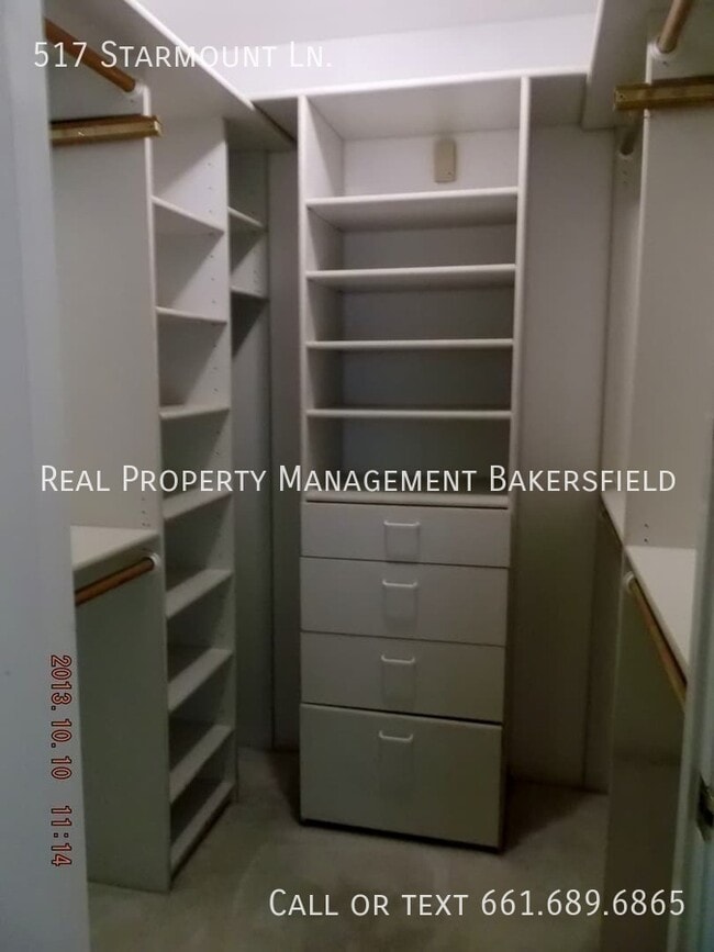 Building Photo - 517 Starmount Ln