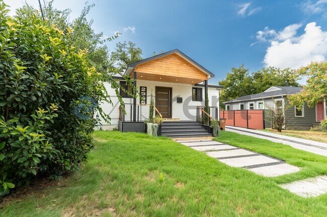 Building Photo - Unit