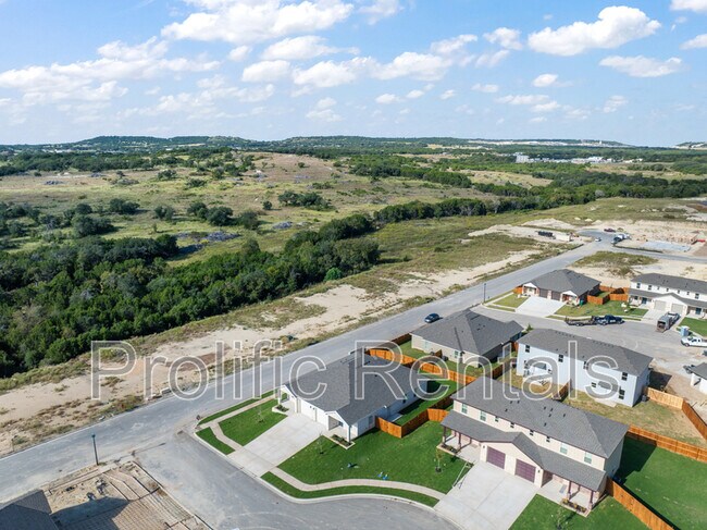 Building Photo - 103 Levi Ct