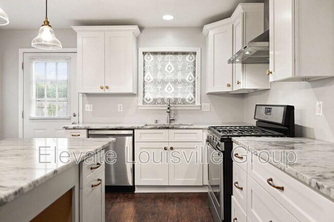 Building Photo - 1135 Milton St