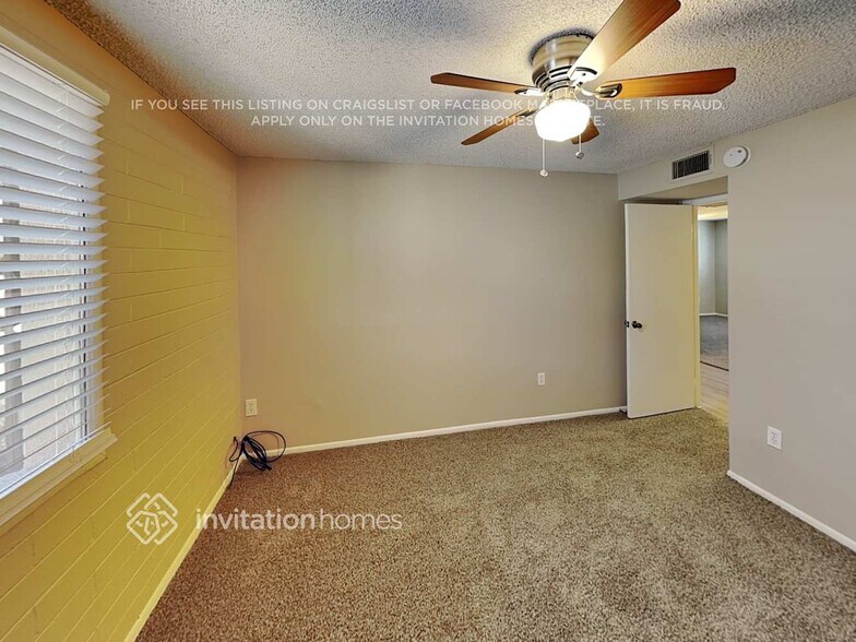 Building Photo - 13432 N 18th Ave