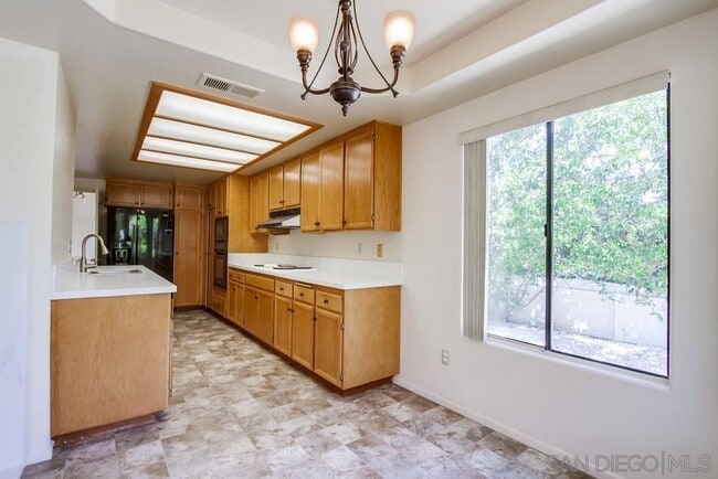 Building Photo - 11742 Avenida Sivrita