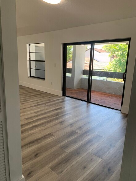 Building Photo - 9033 SW 123rd Ct
