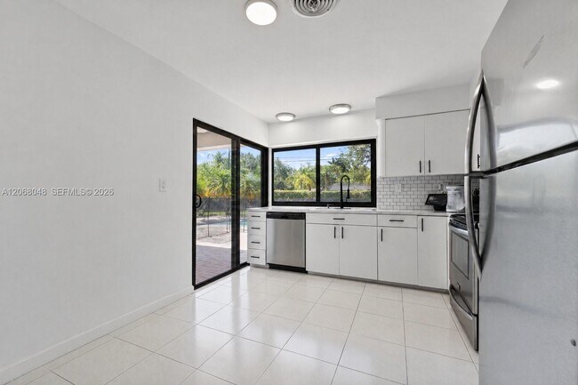 Building Photo - 8620 SW 159th St