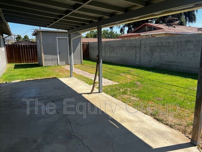 Building Photo - 1065 Lassen Dr