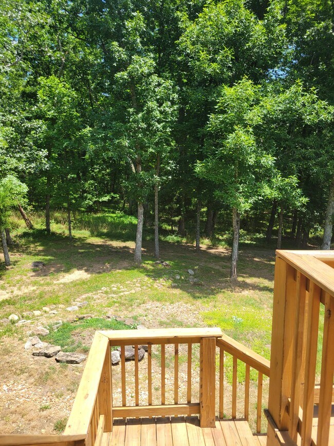 Building Photo - 456 Snead Dr