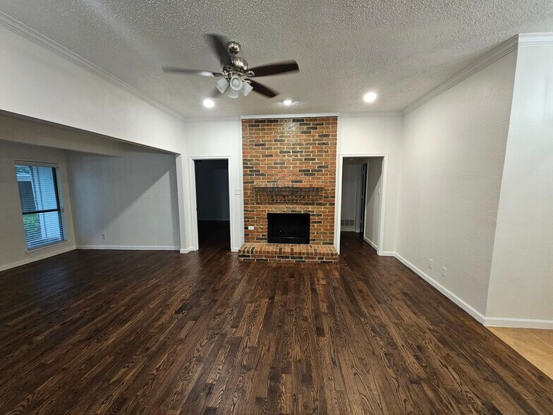 Building Photo - 224 Simmons Dr