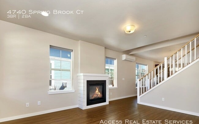 Building Photo - 4740 Spring Brook Ct