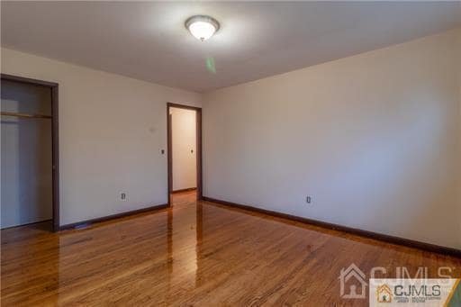 Building Photo - 346 Carteret Ave