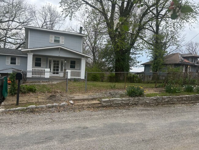 Primary Photo - 66 Granvue Dr