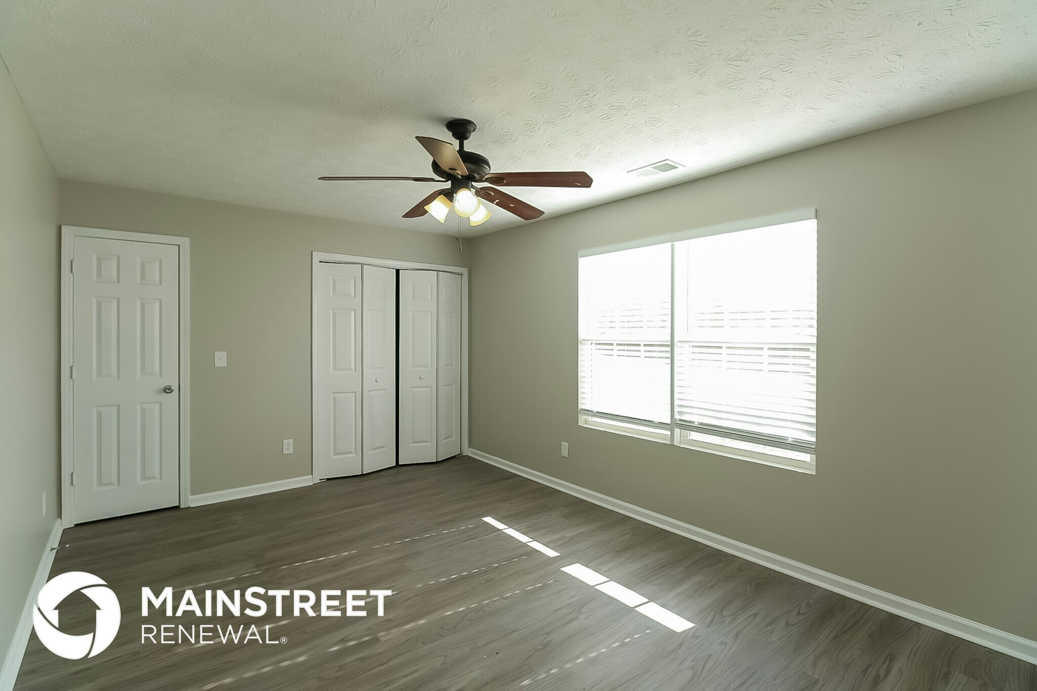 Building Photo - 10950 Cimmaron Ct