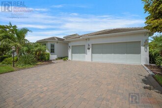 Building Photo - 7745 Sandhill Lake Dr