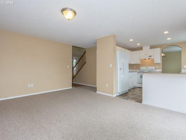 Building Photo - 4713 NE 39th St