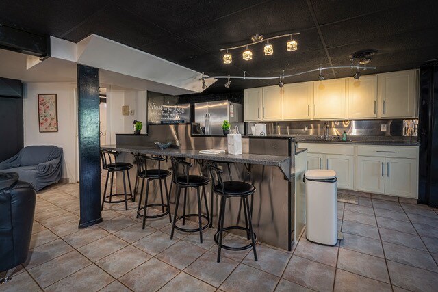 kitchen bar - 13211 S Egypt Shores Dr