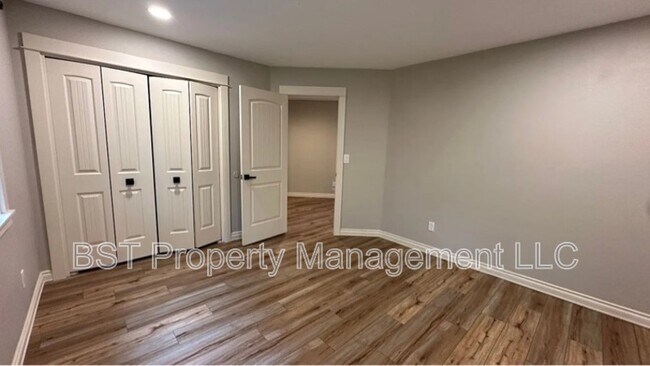 Building Photo - 25130 Rancho Lobo Ct