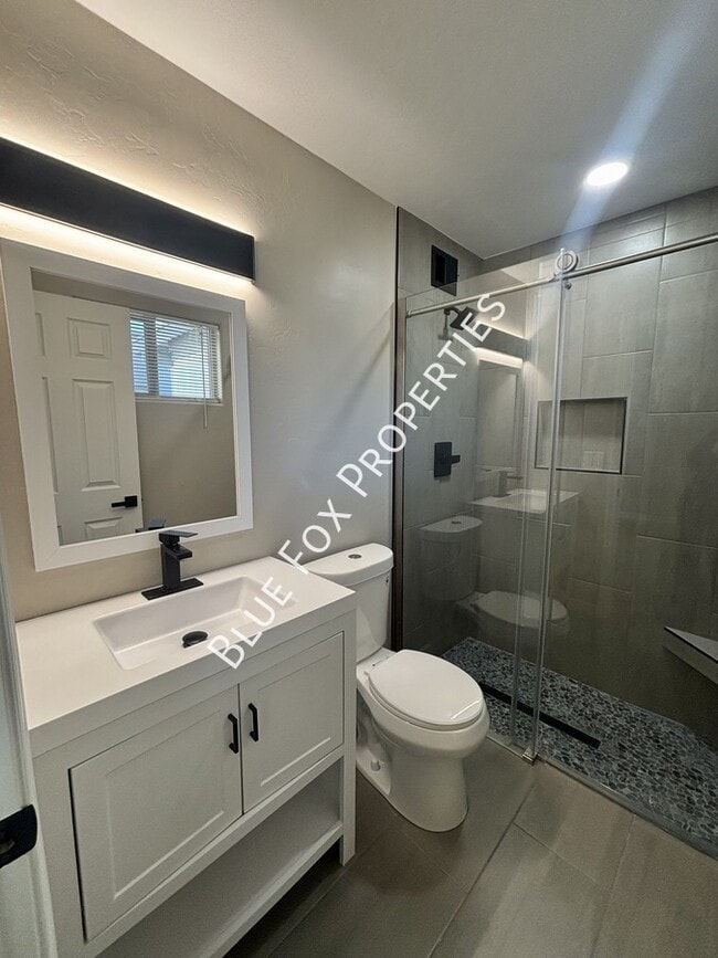 Building Photo - 2480 Rose Peak Dr