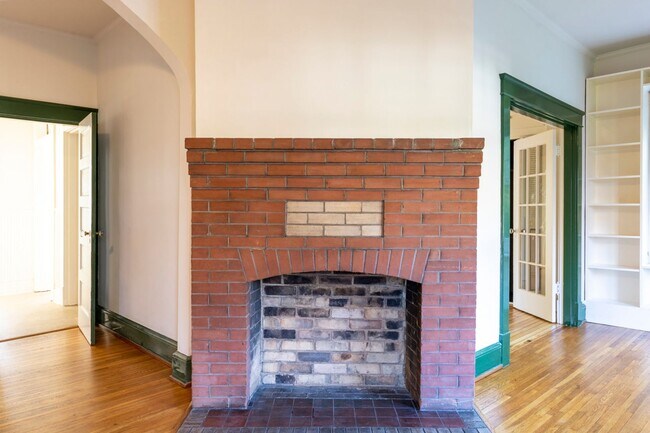 Building Photo - 213 Todd Ave