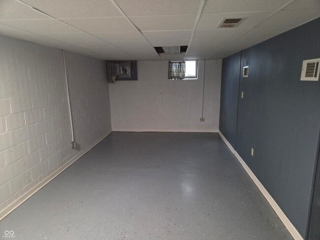 Building Photo - 1625 Lawton Ave