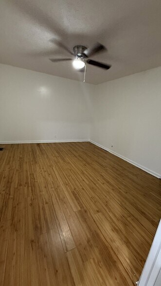 Building Photo - 3034 Fieldview Dr