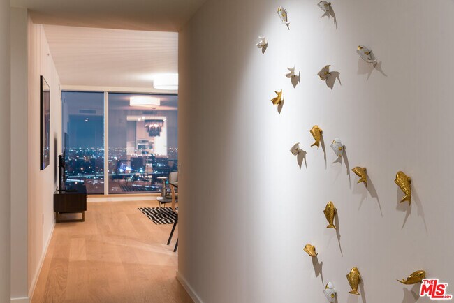 Building Photo - 889 Francisco St