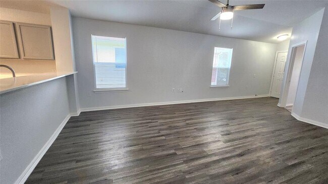 Building Photo - 12805 Sky Harbor Dr