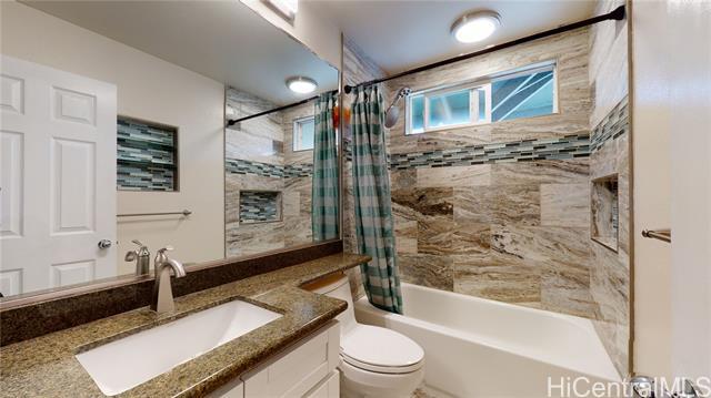 Building Photo - 91-1021-1021 Wahinoho St