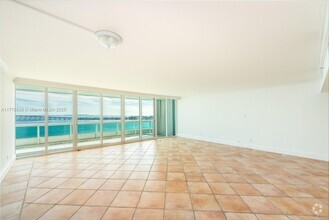 Building Photo - 1643 Brickell Ave
