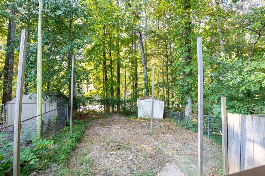 Building Photo - 1871 Grant Ct