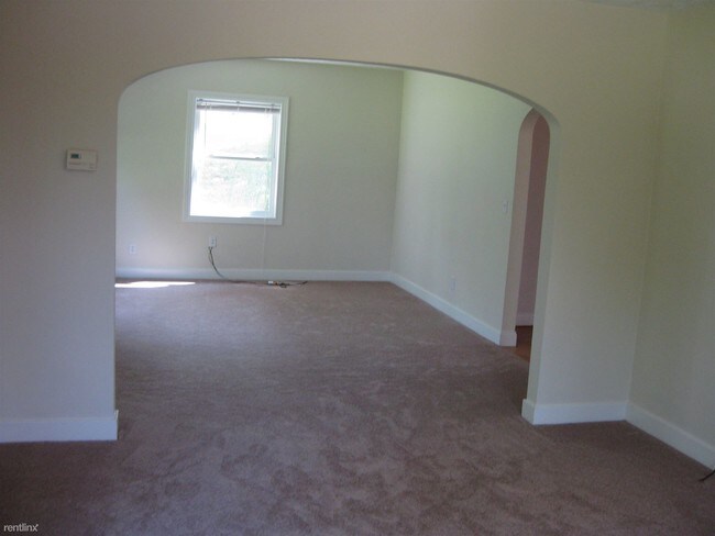 Building Photo - 4 br, 2 bath House - 826 S Gunnell Rd