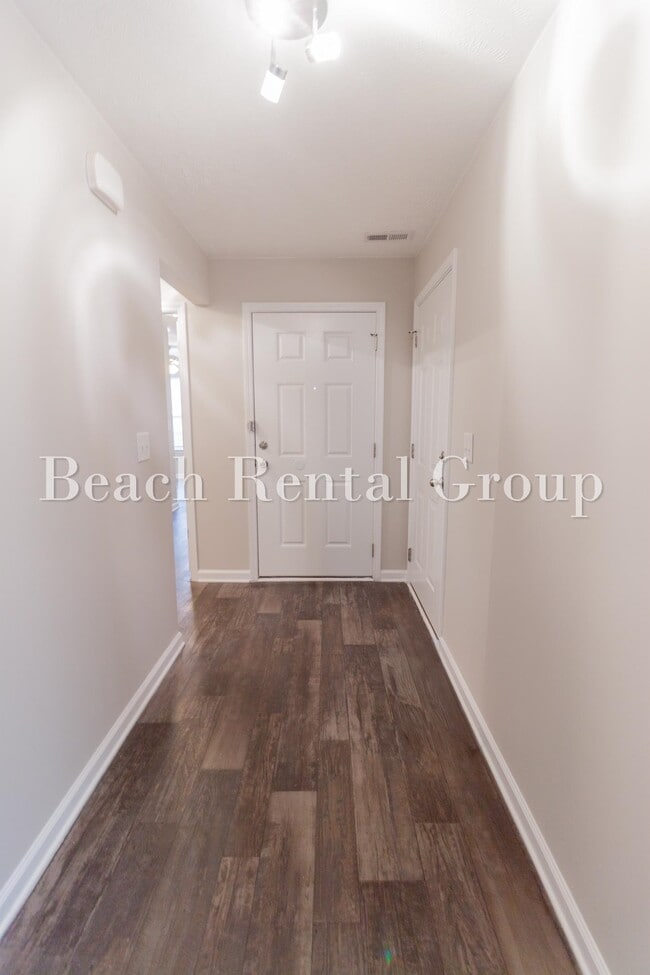 Building Photo - 302 Rung Rd