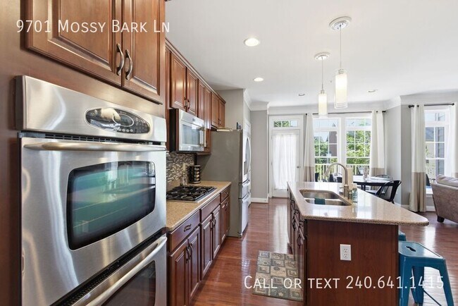 Building Photo - 9701 Mossy Bark Ln